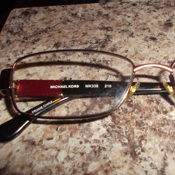 Micheal Kors Eyeglass Frame - Picture 2 of 6